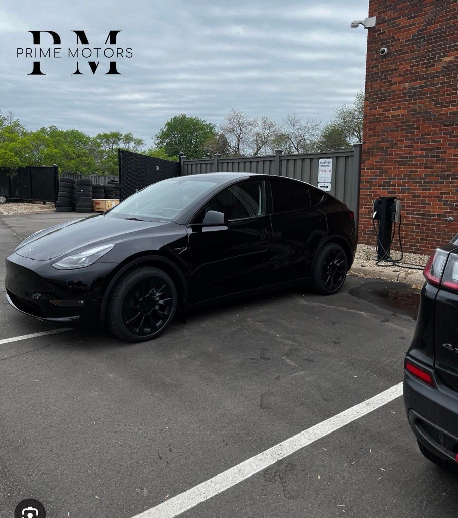 tesla model y 2023 7SAYGDEE0PF806235 image tesla model y 2023 7SAYGDEE0PF806235 image